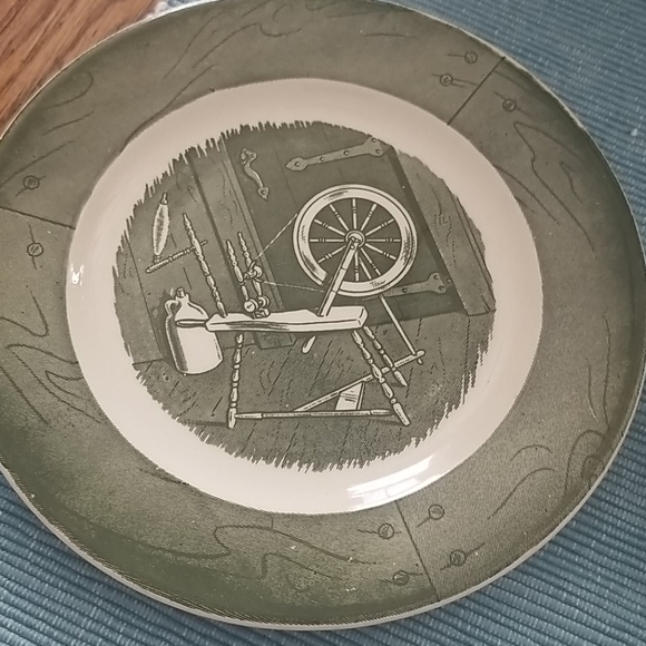 Colonial Homestead by Royal - Picture 8 of 8